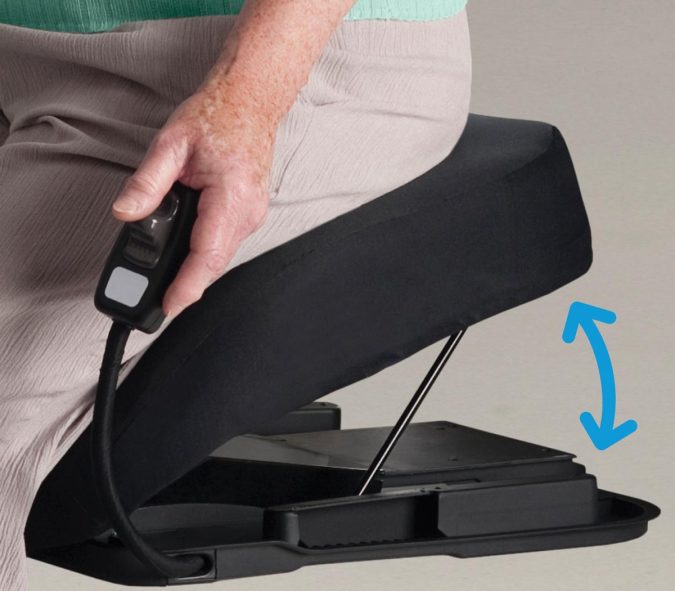 Portable Lift Seats e1543265844608 Top 4 Devices That Make Travel Easier for Seniors - 9