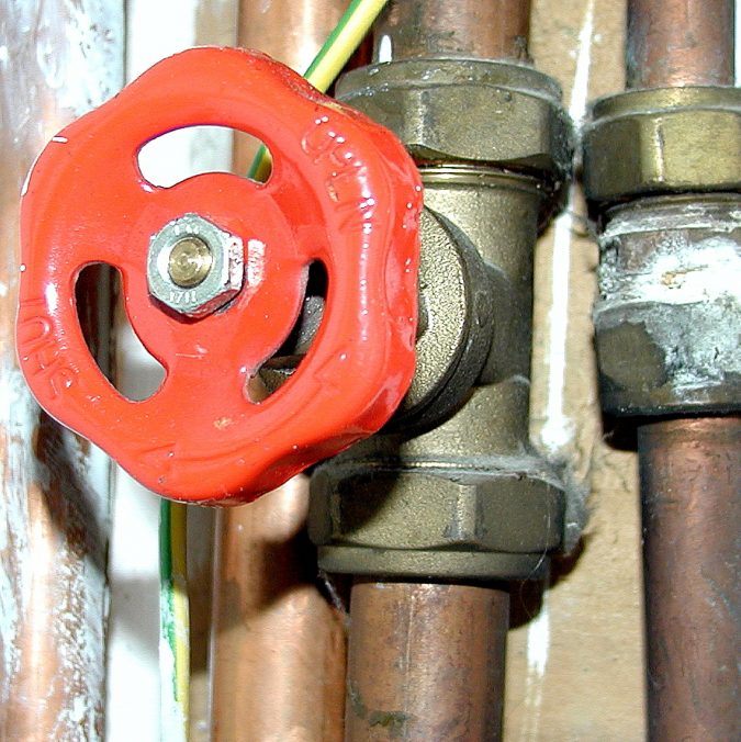 plumbing How to Manage a Pipe Burst While Plumbing Repairs Are In Process - 3