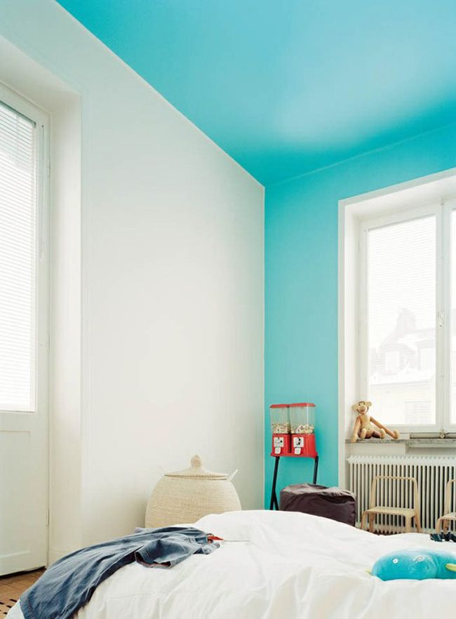 Bright Color For Ceiling Top 10 Ways to Make A House Look Bigger And More Spacious - 8