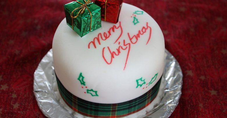 Merry Christmas theme cake Make this Christmas Day Delighted with Delicious Theme Cakes - Christmas cakes 37