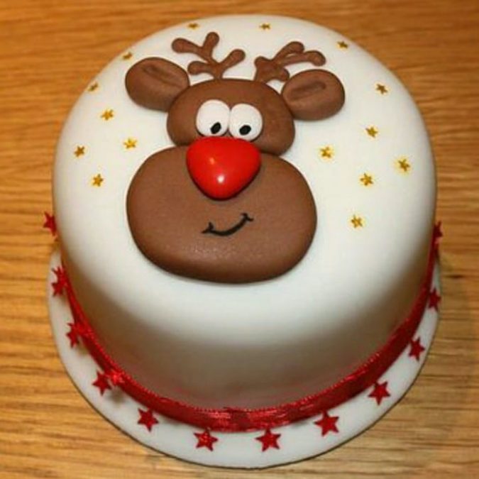 Reindeer Christmas cake 3 Make this Christmas Day Delighted with Delicious Theme Cakes - 5