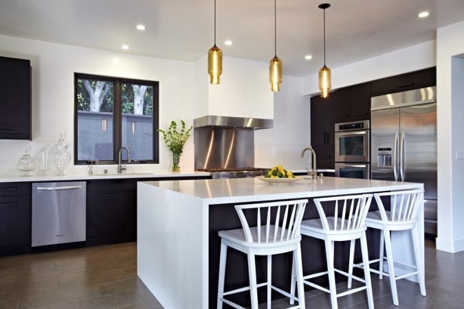 kitchen pendant lighting Top 10 Stylish and Practical Kitchen Design Trends - 10