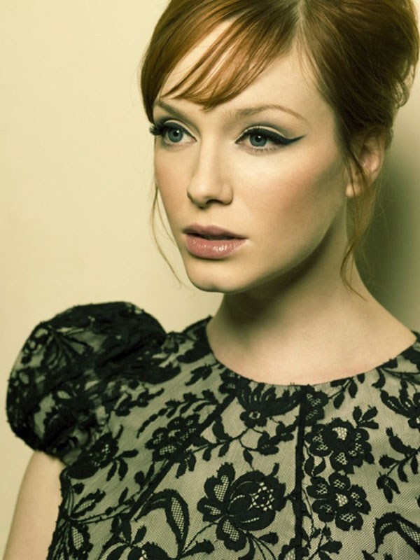 Top 10 Wedding Makeup Trends for Brides 6 bridal makeup Top 10 Wedding Makeup Trends for Brides - 6