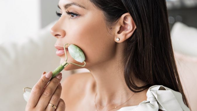 4 Ways to Detox Naturally 7 jade roller for face 4 Ways to Detox Naturally - 7