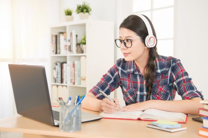 Helpful Tips for Doing Technical Assignment: Trust a Qualified Solver 5 laptop college student 2 Helpful Tips for Doing Technical Assignment: Trust a Qualified Solver - 5