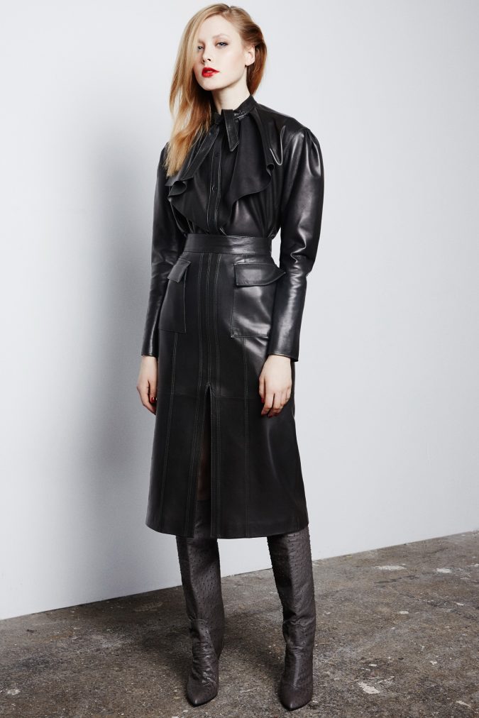 leather-Skirt-Suit-For-Fall-Winter-2015-2016-women-outfit-675x1012 70+ Elegant Winter Outfit Ideas for Business Women