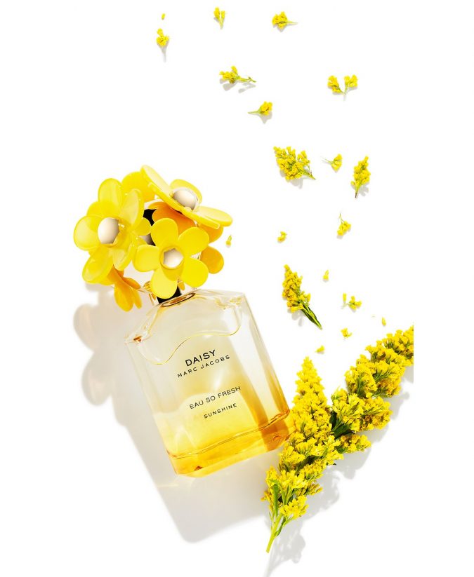 perfume-Marc-Jacobs-Daisy-Eau-So-Fresh-Sunshine-675x823 15 Stunning Fragrances for Women in 2022