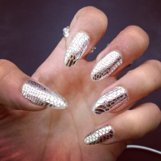 snakeskin-metallic-nail-design-675x674 60+ Most Fabulous Winter Nail Design Ideas This Year