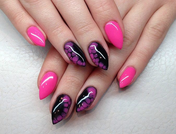 snakeskin-nail-art-3-675x516 60+ Most Fabulous Winter Nail Design Ideas This Year