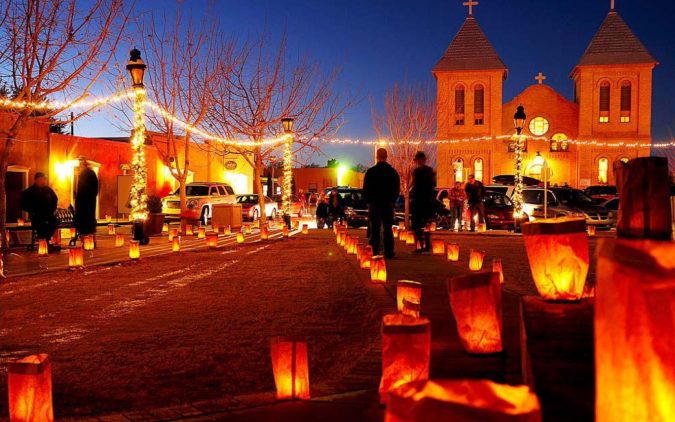 5 Reasons The City of Albuquerque Is a Great Choice for Investing in a Home 4 Christmas in Albuquerque 5 Reasons The City of Albuquerque Is a Great Choice for Investing in a Home - 4