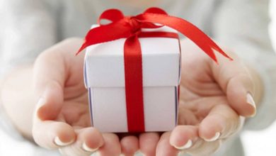 medical gift 12 Gift Ideas for Your Favorite Medical Professional - 8 engagement gifts for men