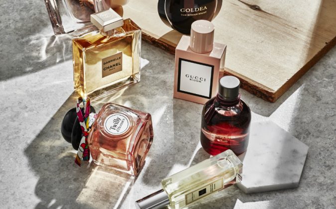 15 Must-have Beauty Products in Your Handbag 23 perfumes 15 Must-have Beauty Products in Your Handbag - 23