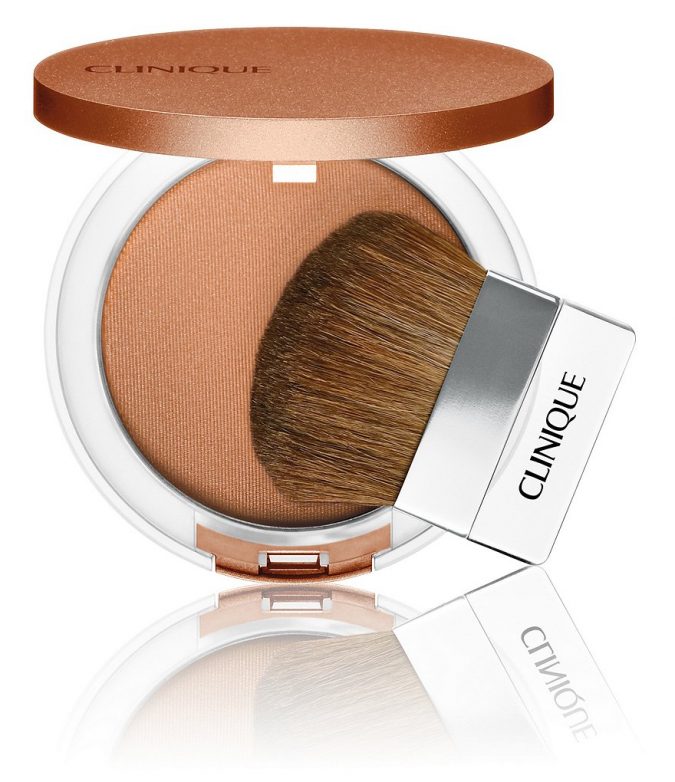 15 Must-have Beauty Products in Your Handbag 7 powder 15 Must-have Beauty Products in Your Handbag - 7