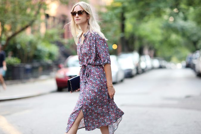 summer-work-outfit-floral-dress-2-675x450 80+ Elegant Summer Outfit Ideas for Business Women