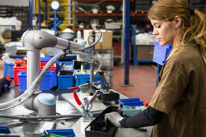 Cobots-675x450 Cobots Have Changed the Way Humans Work