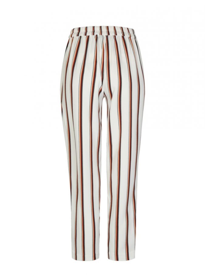 10 Stunning Women Outfit Ideas 13 striped pants 2 10 Stunning Women Outfit Ideas - 13