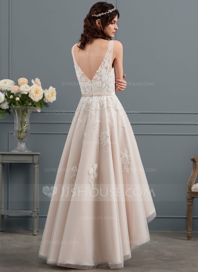 wedding-dress-back-675x925 How Does Plus Size Wedding Dresses Increase the Shimmer of Your Personality?