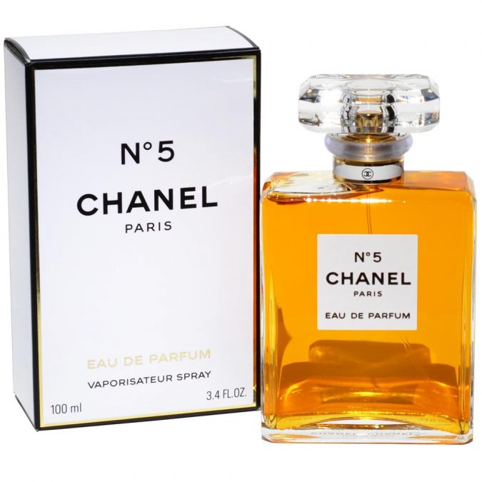 Chanel No 5 for Women 10 Most Favorite Perfumes of Celebrity Women - 9