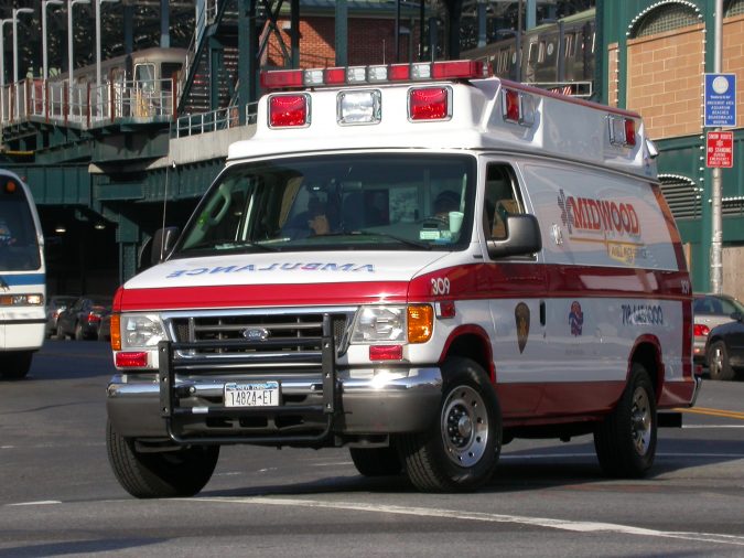 Ford-E-350-Midwood-Ambulance-675x506 5 Fun Facts about Ambulances