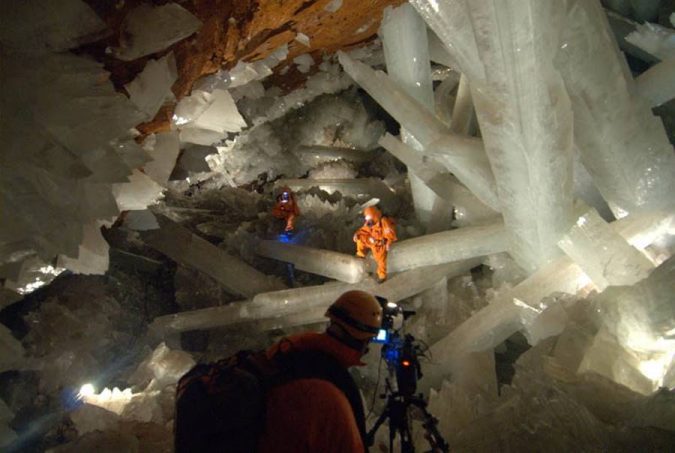 Giant Crystal CaveMexico 14 Unusual Facts about Earth Can't Be Found Anywhere Else - 13