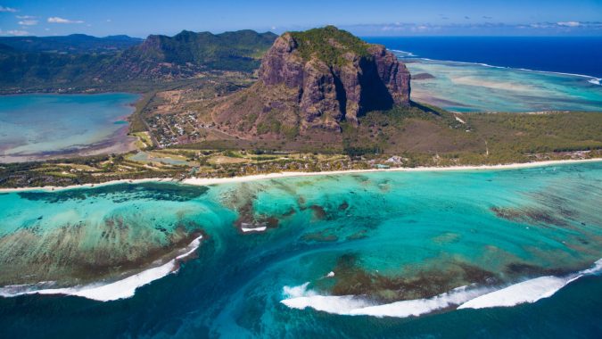 The south western coast of Mauritius 14 Unusual Facts about Earth Can't Be Found Anywhere Else - 11