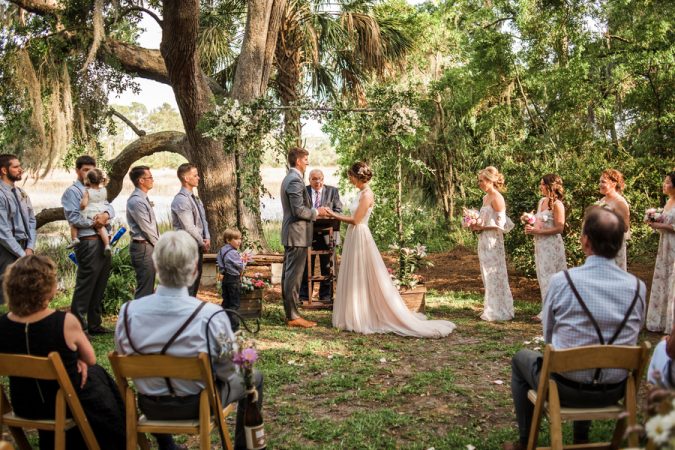 How to Host Your Wedding at Your Home 11 backyard wedding How to Host Your Wedding at Your Home - 11