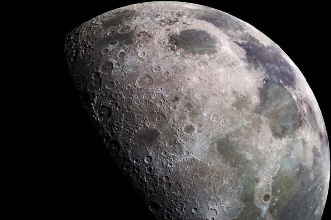 the moon 14 Unusual Facts about Earth Can't Be Found Anywhere Else - 4