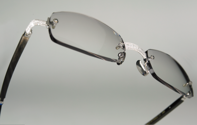 Gold-Wood-119-Diamond-Sunglasses-675x427 Top 10 Most Luxurious Sunglasses Brands