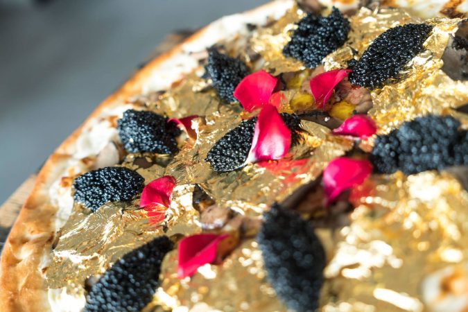 10 Most Luxury Dishes Only for Billionaires 16 Industry Kitchen 24K Pizza 10 Most Luxury Dishes Only for Billionaires - 16