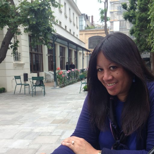 Top 10 Best Arts and Culture Journalists in the World 14 Lisa Fung Top 10 Best Arts and Culture Journalists in the World - 14