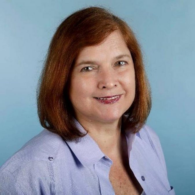 Top 10 Best Business and Financial Journalists in the USA 11 Mimi Whitefield Top 10 Best Business and Financial Journalists in the USA - 11