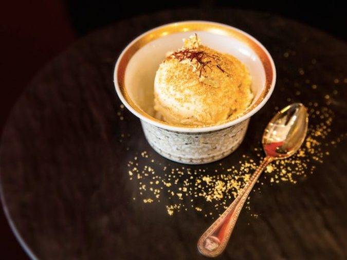 10 Most Luxury Dishes Only for Billionaires 14 black diamond ice cream 2 10 Most Luxury Dishes Only for Billionaires - 14