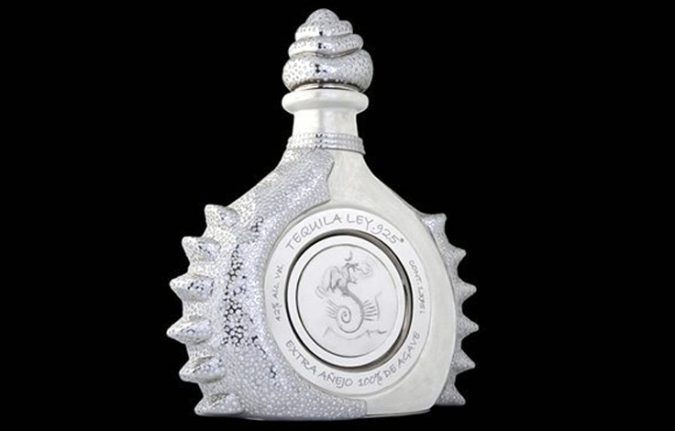 10 Most Luxury Dishes Only for Billionaires 2 platenium Tequila bottle 10 Most Luxury Dishes Only for Billionaires - 2