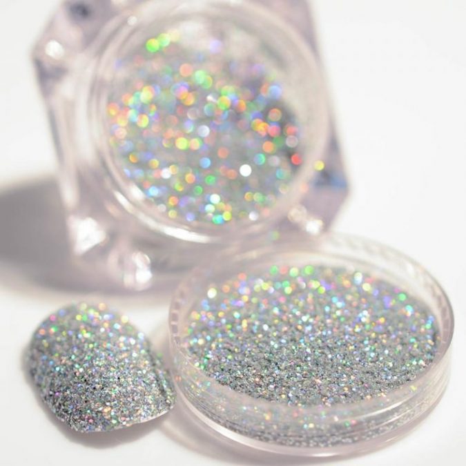 Holographic Nail Art Glitter +60 Hottest Nail Design Ideas for Your Graduation - 8
