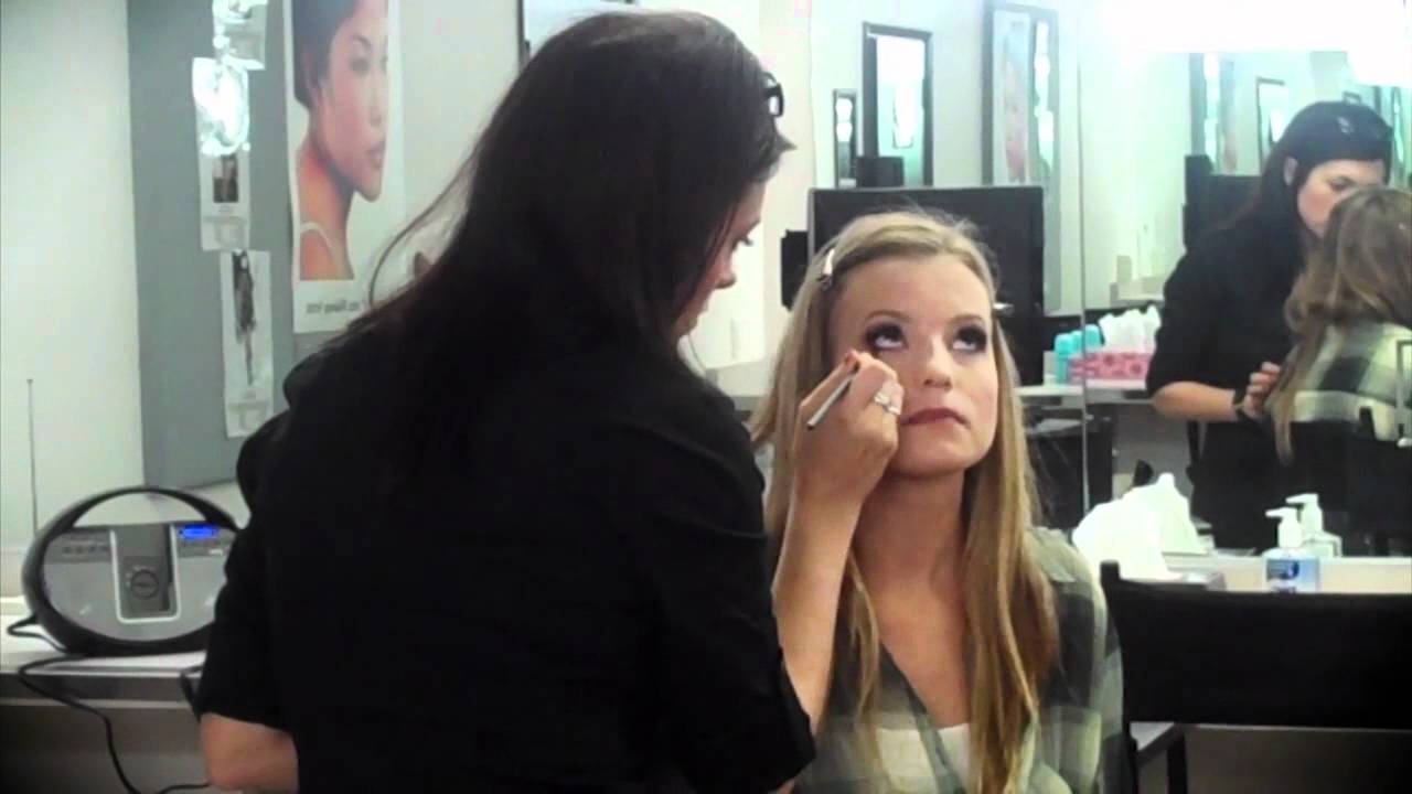 Top 10 Special Effects Makeup Schools In The USA