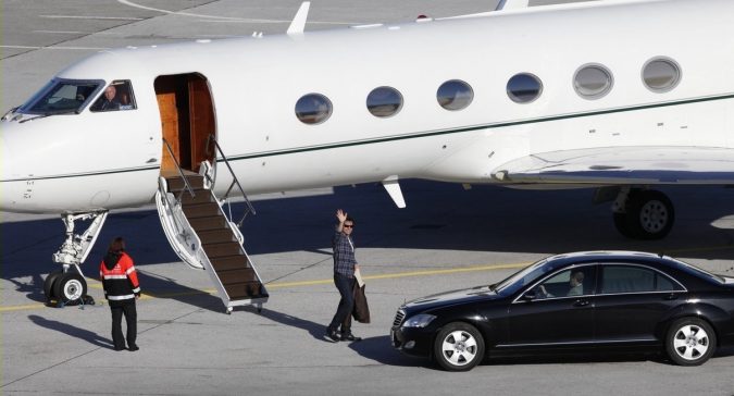 15 Most Luxurious Helicopters and Private Jets Owned by Celebrities! 19 Tom Cruise 15 Most Luxurious Helicopters and Private Jets Owned by Celebrities! - 19