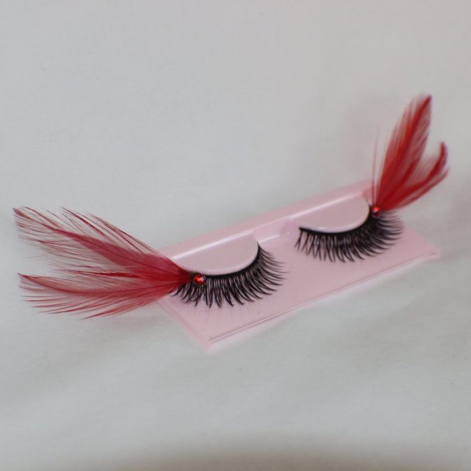 false eyelashes with feathers Top 20 Newest Eyelashes Beauty Trends - 22