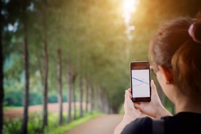 gps-running-app-mobile-675x450 Top 5 Reasons to Use Cell Phone Tracker