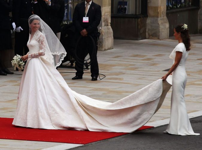 Top 10 Most Expensive Wedding Dress Designers 19 kate middleton royal wedding Top 10 Most Expensive Wedding Dress Designers - 19