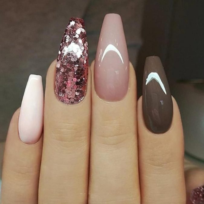 +60 Hottest Nail Design Ideas for Your Graduation 10 nude and brown nails +60 Hottest Nail Design Ideas for Your Graduation - 10