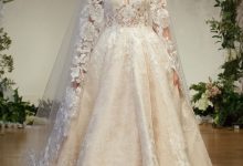 sarah burton wedding dresses Creating the Perfect Wedding Website: A Step-by-Step Guide - 8 stock