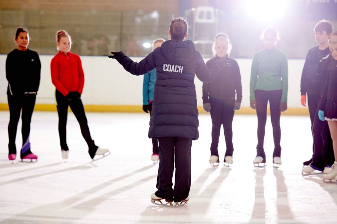 How to Find the Perfect Pair of Figure Skates for You 3 skating coach How to Find the Perfect Pair of Figure Skates for You - 3
