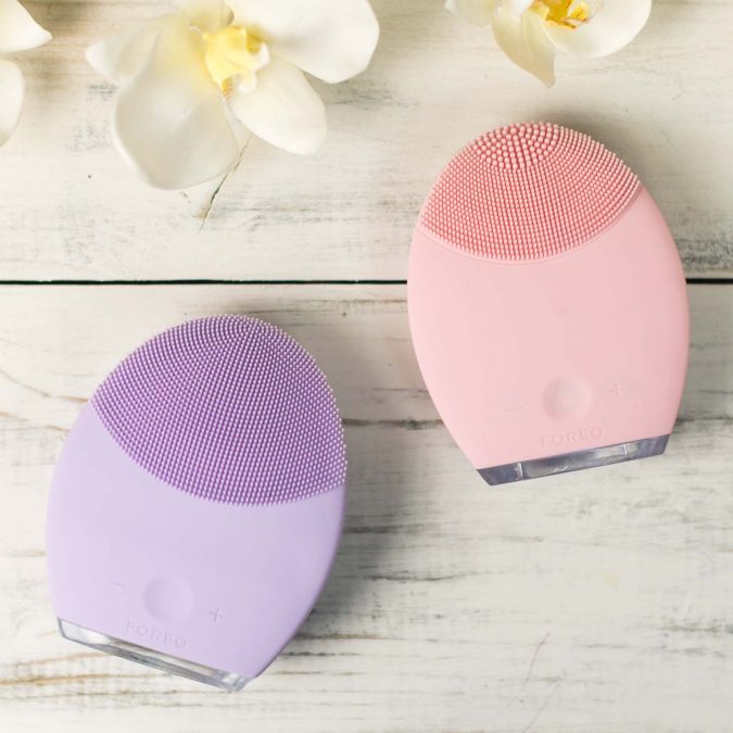 6 Must-Have Beauty Gadgets You Can Buy Today 4 FOREO Luna 2. 6 Must-Have Beauty Gadgets You Can Buy Today - 4