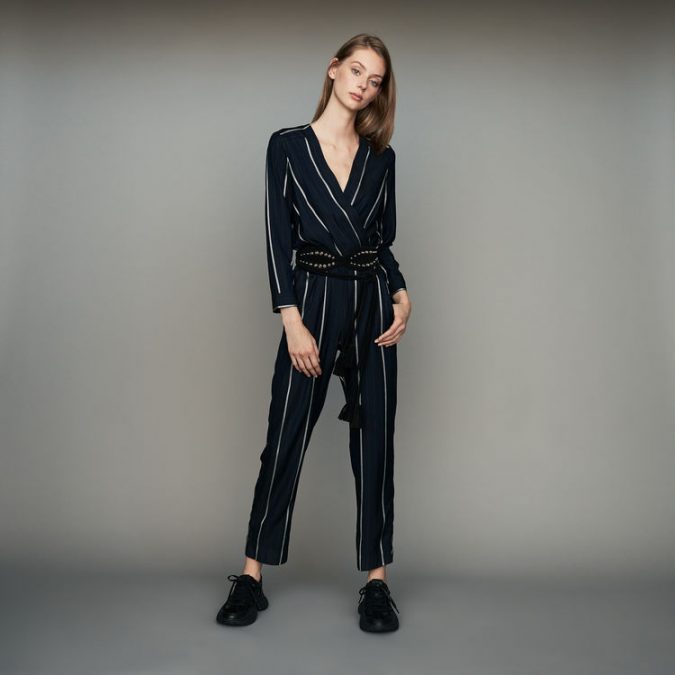 summer outfit jumpsuit 1 10 Wardrobe Essentials Inspired by Summer Fashion Trends - 34