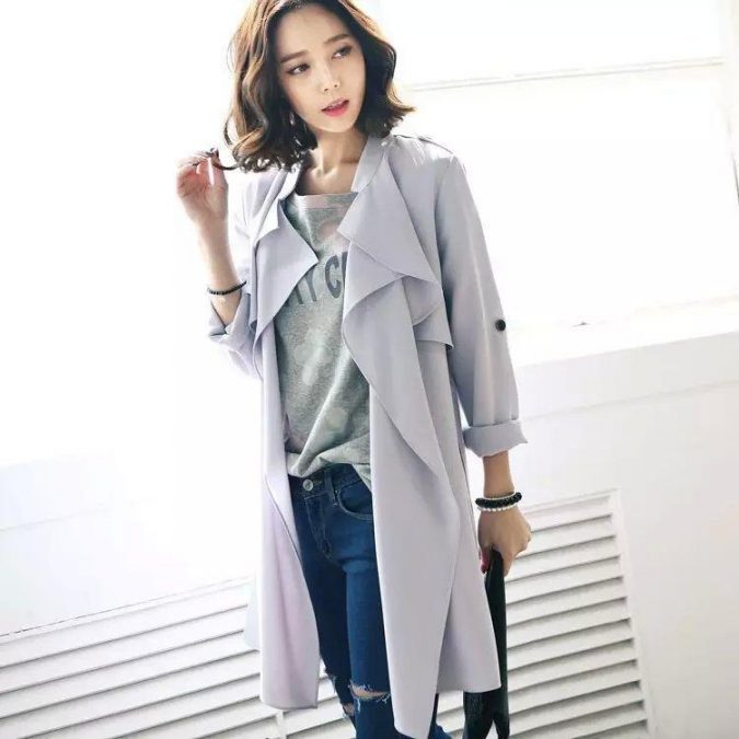 summer outfit trench coat 10 Wardrobe Essentials Inspired by Summer Fashion Trends - 3
