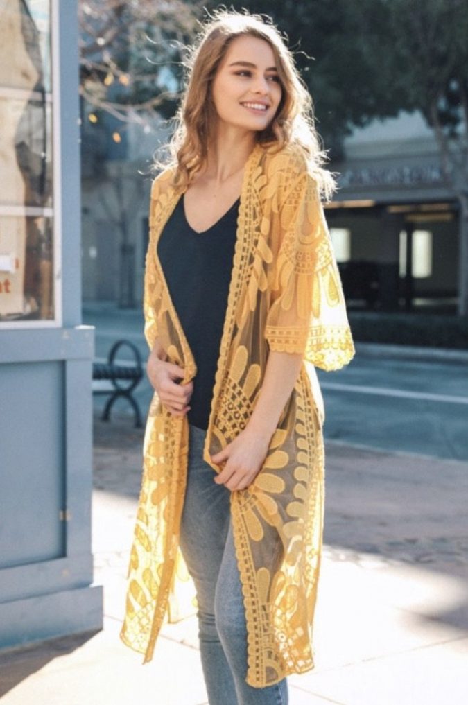 summer-outfit-with-kimono-cardigan-675x1017 10 Wardrobe Essentials Inspired by Summer 2022 Fashion Trends