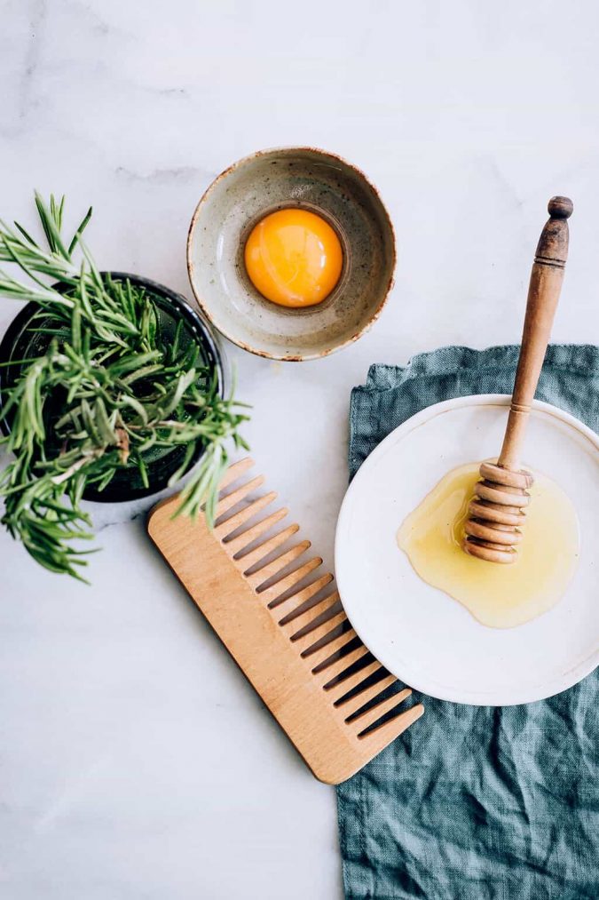 15 Natural Hair Beauty Tips for All Hair Types 19 honey mask for hair 15 Natural Hair Beauty Tips for All Hair Types - 19