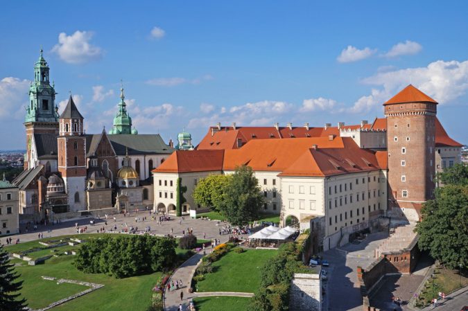krakow-Wawel-Castle-675x449 Top 12 Unforgettable Things to Do in Krakow