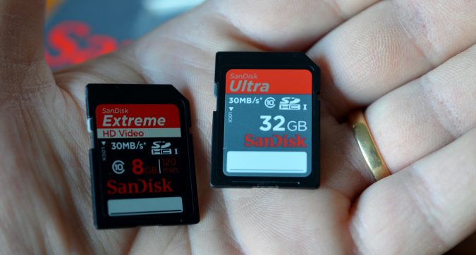 Top 10 Best Photography Tips for Travelers 6 photography memory card Top 10 Best Photography Tips for Travelers - 6