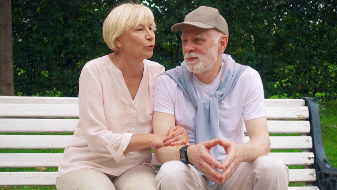 5 Money Questions Older Daters Need to Ask 2 senior couple chatting 5 Money Questions Older Daters Need to Ask - 2